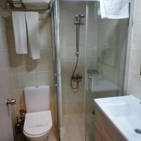 Ξενοδοχείο Grand Faik 3*