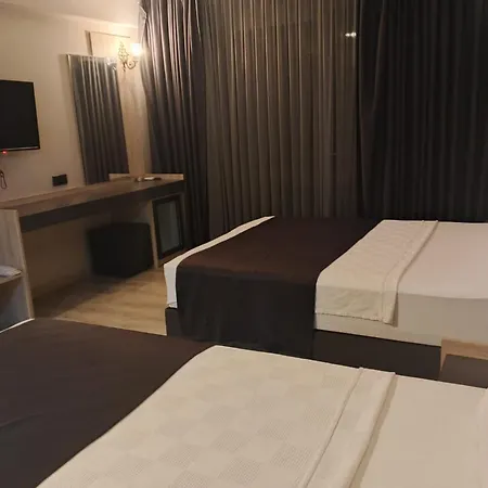 Grand Faik 3* Çeşme