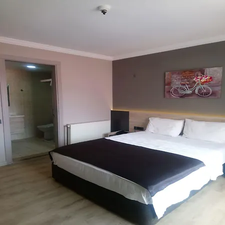 Grand Faik Szálloda Çeşme