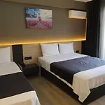 Hotel Grand Faik Cesme
