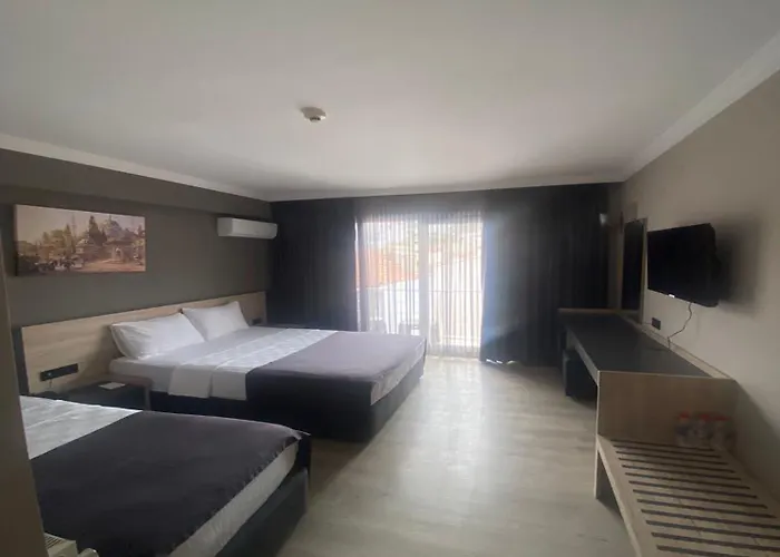 Grand Faik 3* Чешме