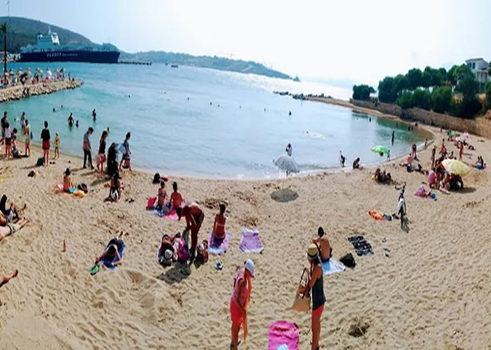 Grand Faik Чешме