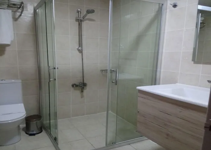 Grand Faik Готель 3*