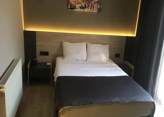 Grand Faik Hotel Çeşme